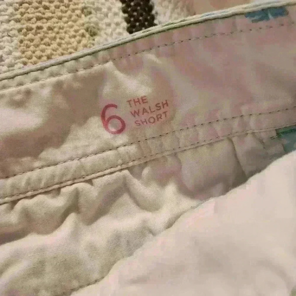 Lilly Pulitzer Get Crackin Crab Print Walsh Shorts Size‎ 6 - Picture 2 of 3